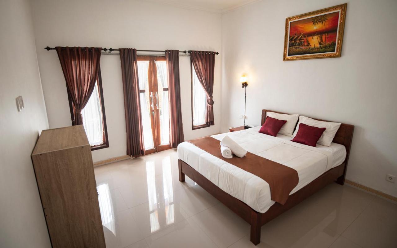 Santhi Guna Bungalow Toyapakeh Exteriér fotografie